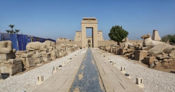 حكاية «عيد الزواج المقدس» في 25 نوفمبر.. صمموا من أجله طريق الكباش