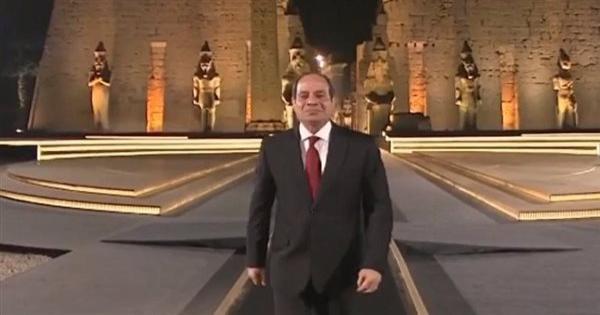 السيسي يصل إلى حفل افتتاح طريق الكباش
