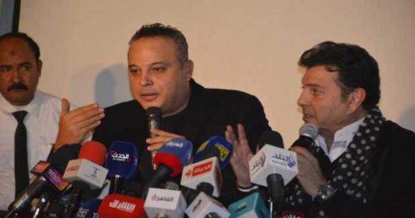تامر عبدالمنعم يسخر : حمو بيكا ولا ما حموهوش.. وإيه علاقة الحاج نجيب ساويرس؟