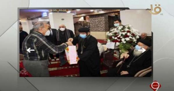 وفد كنسي يقدم الورود لجيرانهم المسلمين في افتتاح مسجد بالمحلة - فيديو