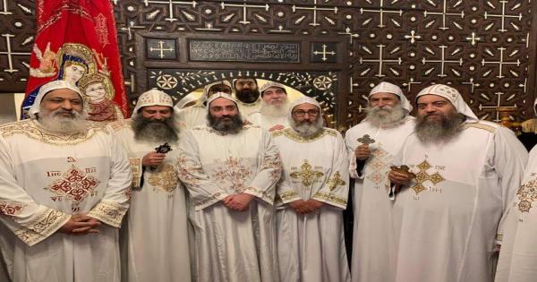 منح القمصية للمرشحين للأسقفية بدير العذراء المحرق
