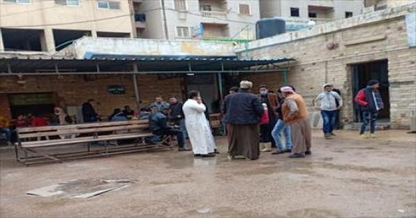 أهالي 9 ضحايا لمركب بحيرة مريوط يتسلمون جثامينهم بمشرحة العامرية لدفنهم