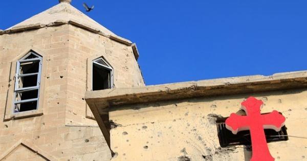 البابا فرانسيس يزور كنائس الموصل التي دنسها الارهاب