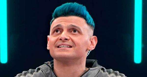 ضرب مبرح لـ"رامز جلال" في برنامجه الجديد - فيديو