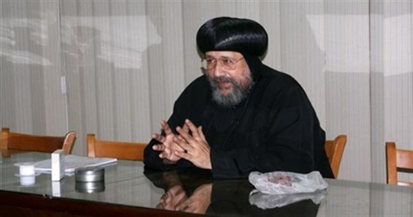 الأنبا أرميا يعزي الملكة إليزابيث في وفاة زوجها الأمير فيليب