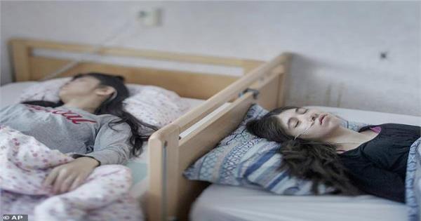 مرض غامض.. 169 طفلا يدخلون في غيبوبة بالسويد - صور