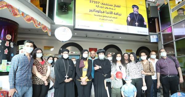 بالصور.. أسقف أبوقرقاص يزور مستشفى 57357