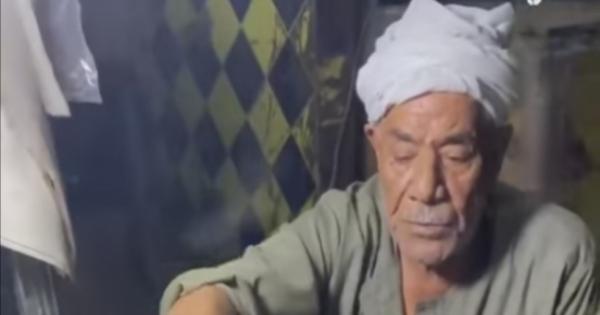 «بيبيع كرشة وممبار».. «العصافيري» حكاية كفاح بدأت من عهد الملك فاروق