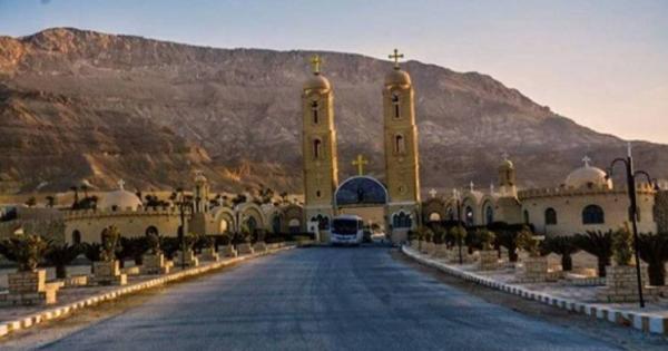 دير الأنبا انطونيوس بالبحر الأحمر يفتح أبوابه ..تعرف على الضوابط للدخول