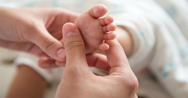 «الصحة»: إضافة الضمور العضلي إلى تحاليل الأطفال حديثي الولادة