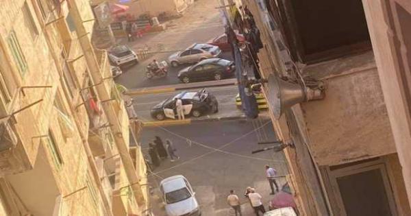 صور - إخلاء عقار مائل من 16 طابق بمنطقة السيالة وسط الإسكندرية