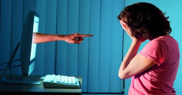 التحرش الإلكتروني جريمة خطيرة تهدد المجتمع..بقلم هاني صبري