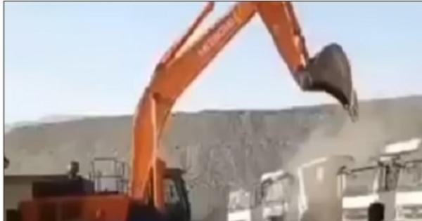 «مدفعلوش المرتب».. موظف تركي ينتقم من مديره بطريقة صادمة (فيديو)