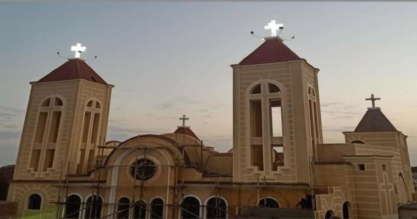 بعد 130 عاما من إنشائها.. رئيس "الإنجيلية" يفتتح الكنيسة الإنجيلية بالمنيا - صور