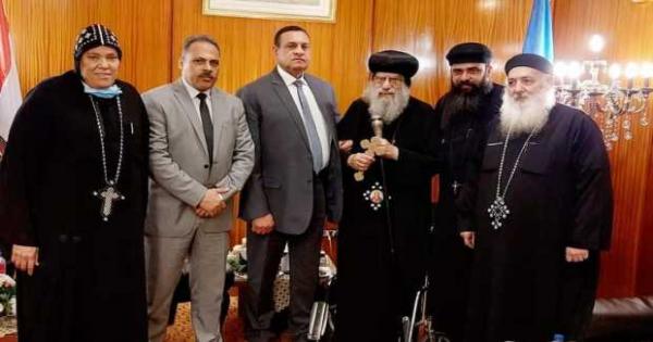 الأنبا باخوميوس يقدم التهنئة بالعيد القومى لمحافظة البحيرة