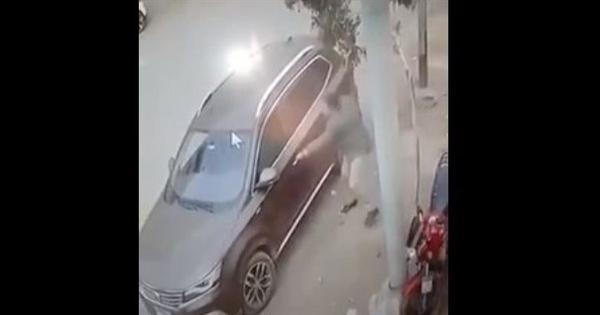 بالفيديو.. سائق يعتدي على مدرس من ذوي الاحتياجات الخاصة بكرداسة