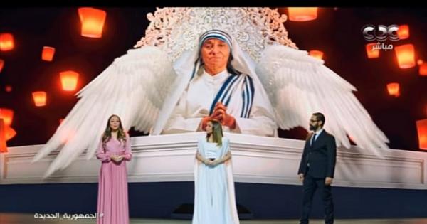 الام تريزا تظهر بمنتدى شباب العالم.. راهبة تنتمي لقلب يسوع .. ساعدت الجياع وضمنت للمرضى الموت بكرامة