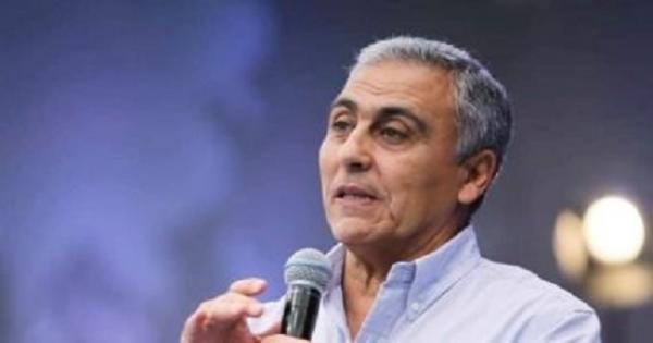 فيديو .. القس سامح موريس : تقرب مني القس مكاري يونان رغم الهجوم عليه لاني من طائفة اخرى .. كان بركة لحياتي