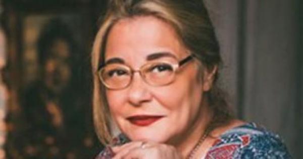 وداعا بنت الأكابر.. وفاة الفنانة مها أبو عوف بعد صراع مع السرطان "إنفوجراف"