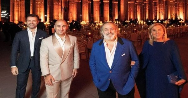 أثرياء العالم على أرض مصر.. لماذا اختارت أكبر دار أزياء إيطالية الأقصر للاحتفال؟