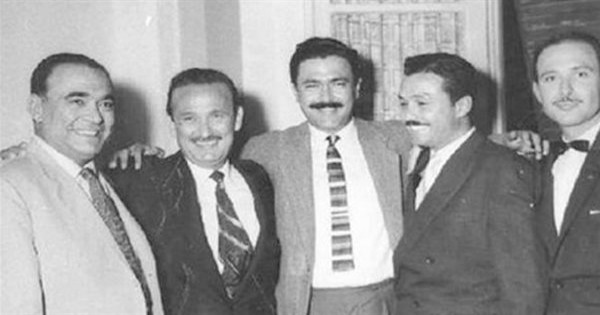 عز الدين ذو الفقار.. مخرج الرومانسية الذي ترك الجيش من أجل السينما.. وهذه قصة طرد نجاة من غرفة نومه