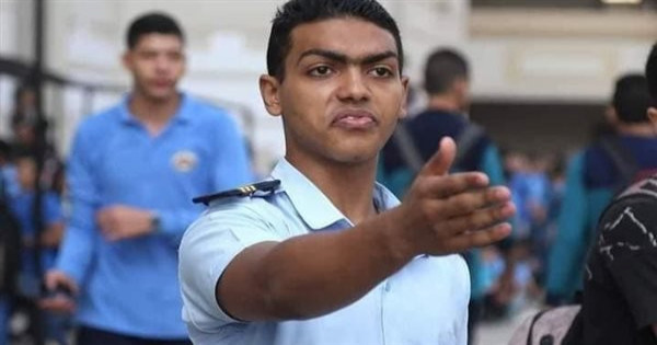 طالب الشرطة المدرسية: أنا مُلقب بحكمدار مدرسة السعيدية.. ونفسي أدخل كلية حربية أو جوية