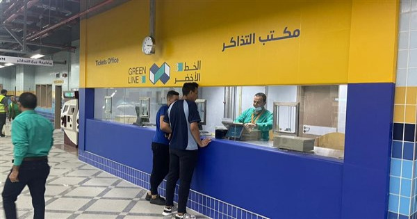 مترو الكيت كات ينقل 350 ألف راكب اليوم | صور