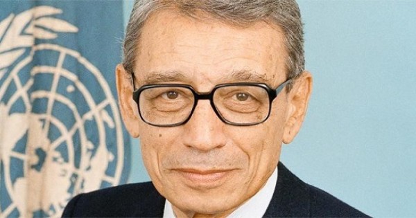 احمد علام: رفض السادات تعيين بطرس غالي وزيرا لانه مسيحي رغم كفاءة وخبرة الرجل.. النظام الحالى لا يتعامل بطائفية