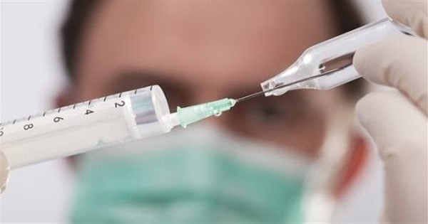 «الصحة» تحذر: لا يوجد ما يسمى بكوكتيل الدواء أو حقنة البرد