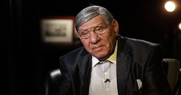 إيمان الحصري : مفيد فوزي يمر بأزمة صحية كبيرة.. وأبنته تطلب الدعاء له - فيديو