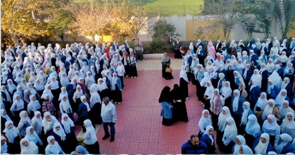 فيديو .. الغاء الاسدال الايراني بمدرسة نشا بالدقهلية
