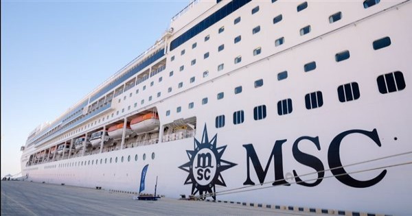 ميناء السخنة يستقبل الفندق العائم MSC Splendid الأسبوع المقبل.. ووصول السفينة Sinfonia قادمة من اليونان | صور