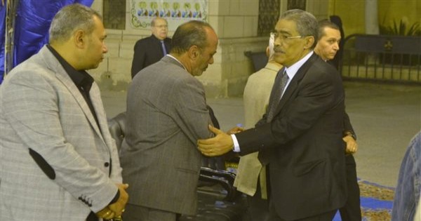 ضياء رشوان وخالد داوود وأبو عيطة في عزاء أمين إسكندر بالكاتدرائية - فيديو وصور
