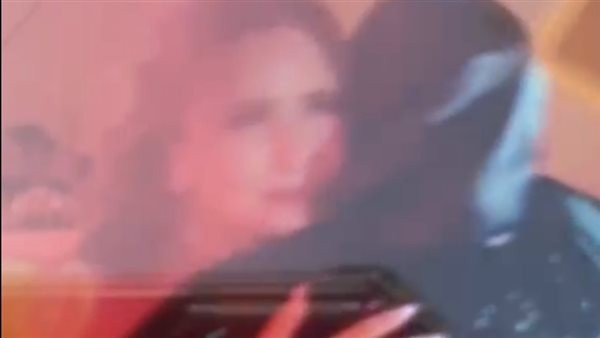 حضن الأفعى.. تداول آخر مقطع فيديو لقاتلة أمها ببورسعيد : بحبك حب رباني - فيديو