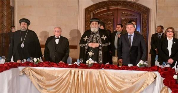 منح جائزة البابا شنودة للحكمة والتعاطف لرئيس مركز القاهرة لأمراض الكلى