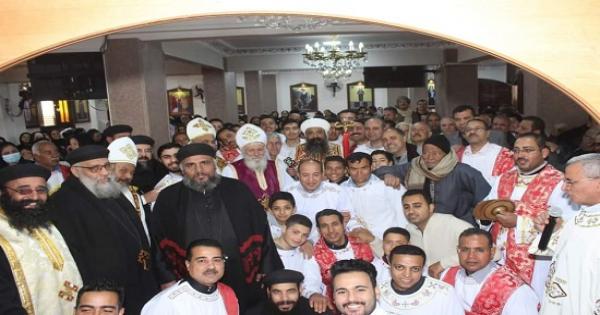 الانبا زوسيما يدشن كنيسة القبابات رسميا بعد اعادة فتحها