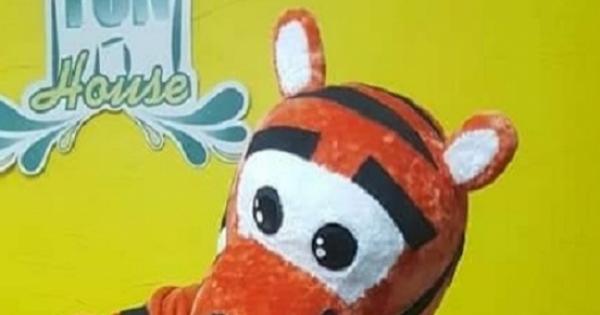 «أيمن» مصمم أطقم مربوحة في الكبير أوي: «التايجر خد مني شغل 3 أيام»