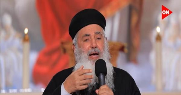 عظة الأحد.. القمص يوحنا باقي: ننير العالم من نور المسيح