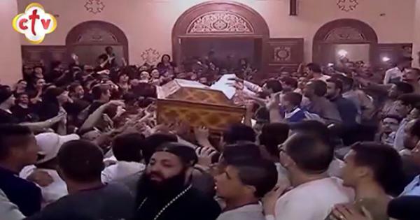 فيديو | في ذكرى استشهاد أقباط ديرالأنبا صموئيل المعترف.. تفاصيل الاعتداء الإرهابى على زوار الدير