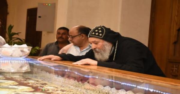 صور.. الأنبا مكسيموس يشارك في نهضة شهداء الإيمان بقرية العور