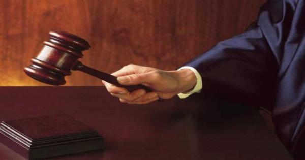 «بشك فيها».. موظف بوزارة العدل ينهي حياة زوجته بـ3 طعنات في أبو النمرس ويسلم نفسه