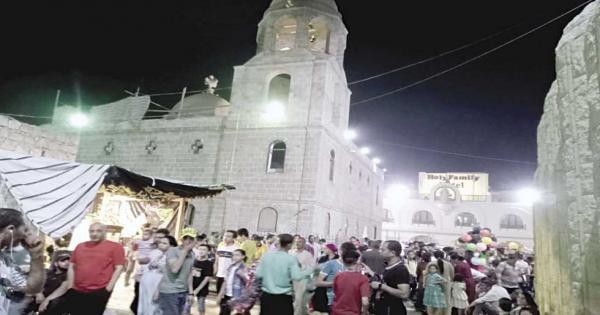 إقبال كبير على مولد السيدة العذراء بجبل الطير فى المنيا