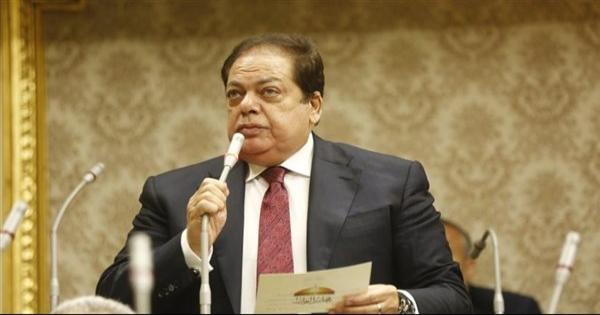 آخر تطورات الحالة الصحية لنجل أبو العينين وسائقه بعد الحادث