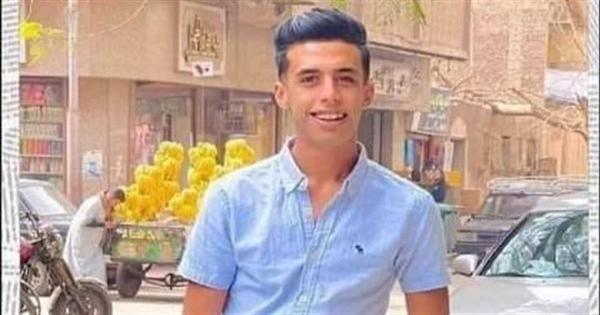 كان الأبن الوحيد والسند لوالديه.. تشييع جثمان يوسف إيهاب شهيد غدر صاحب عمره - صور
