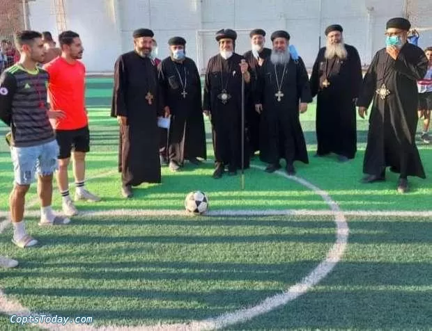 اشرف حلمي : جماهير كرة القدم في مصر واللاعبين شركاء الأندية في التمييز ضد الأقباط