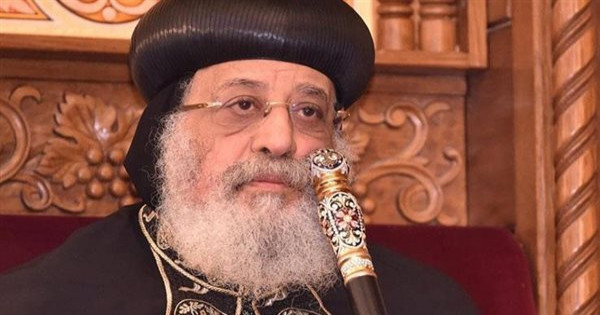 البابا تواضروس يطيب جسد القديس الأنبا بيشوي