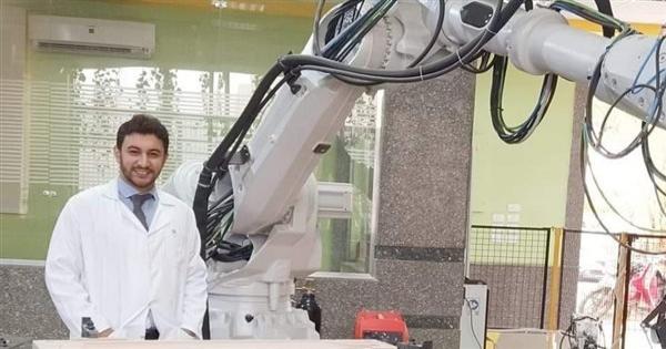 مهندس مصري يعلن عن تأسيسه شركة روبوتات خدمية لكافة المؤسسات: هتنافس البشر