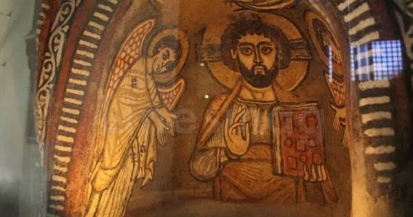 تعرف على رموز ودلالات رسم اليد والأصابع في أيقونات الكنيسة