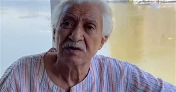 نفسي أموت في النيل.. نجار يروي معاناة السيدة إخلاص لعلمها بقرار إزالة العوامات - فيديو