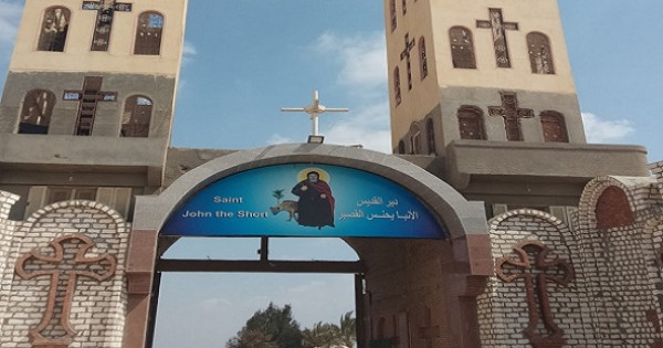 دير القديس يحنس بالعلمين يفتح ابوابه للزائرين